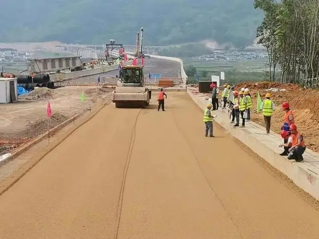 东山路基工程